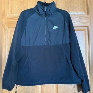 Nike Men's Sportswear Style Essentials+ Polar Fleece Half-Zip Bungee Toggles